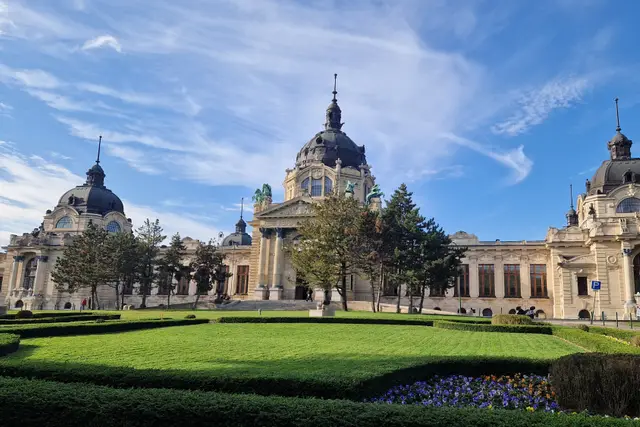 The Széchenyi Thermal Bath