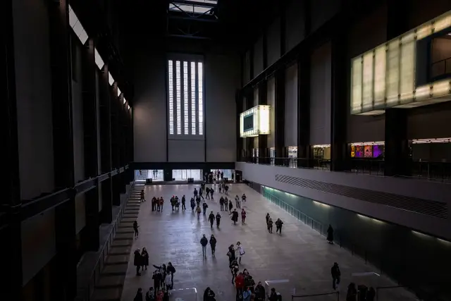 Tate Modern'in Turbine Hall'u