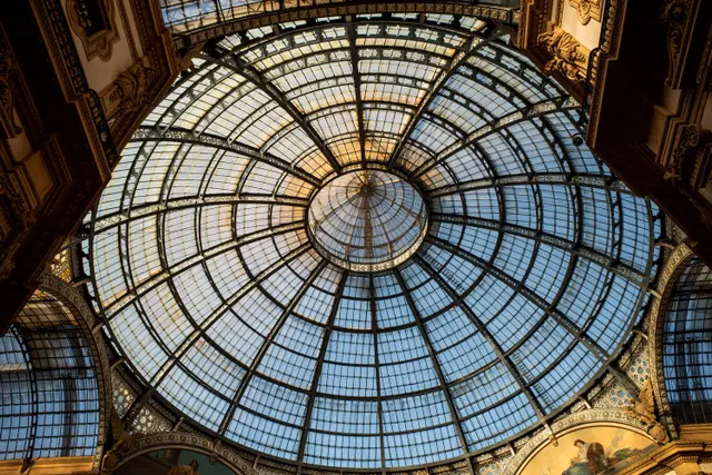 Galleria Vittorio Emanuele II'nin cam kubbesi