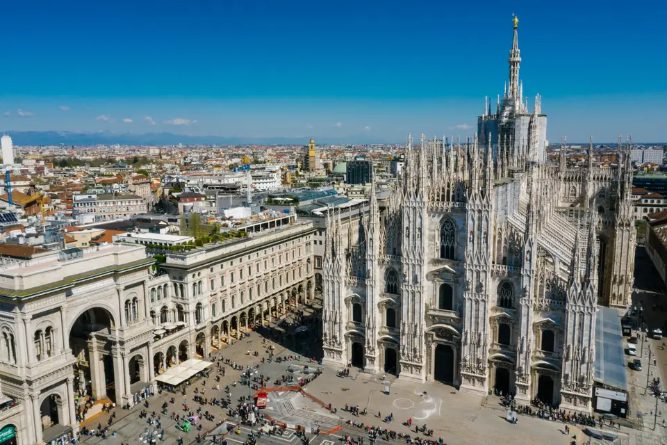 Milan Cathedral, Piazza del Duomo and the Galleria Vittorio Emanuele II from above