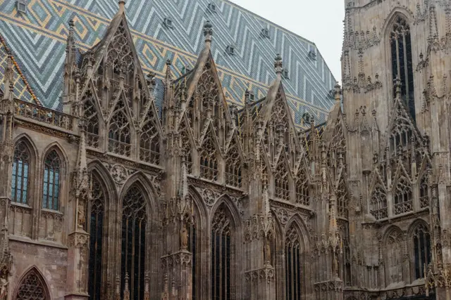 Stephansdom'un gotik süslemeleri